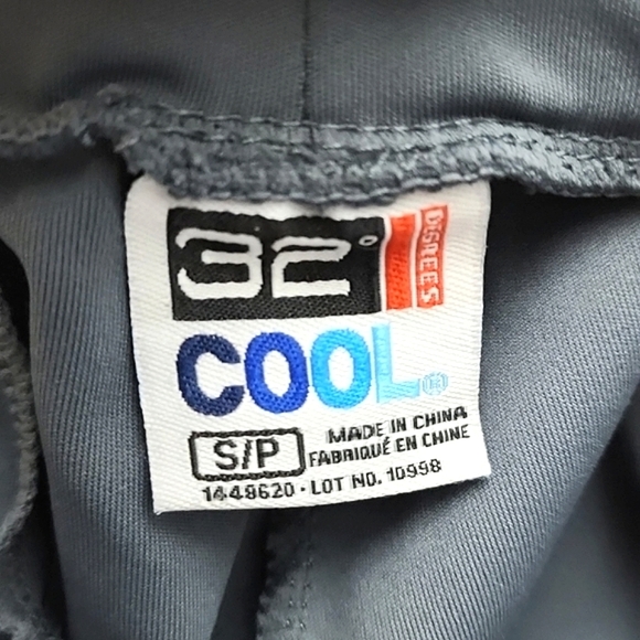 32 DEGREES COOL Men's Dark Grey Athletic Stretch Shorts Zippered Pockets Small - Picture 8 of 12